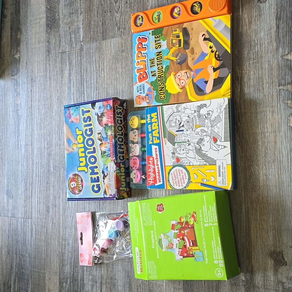 BLIPPI BOOK | JUNIOR GEMOLOGIST | Fun ok the farm hidden pictures |and crafts​